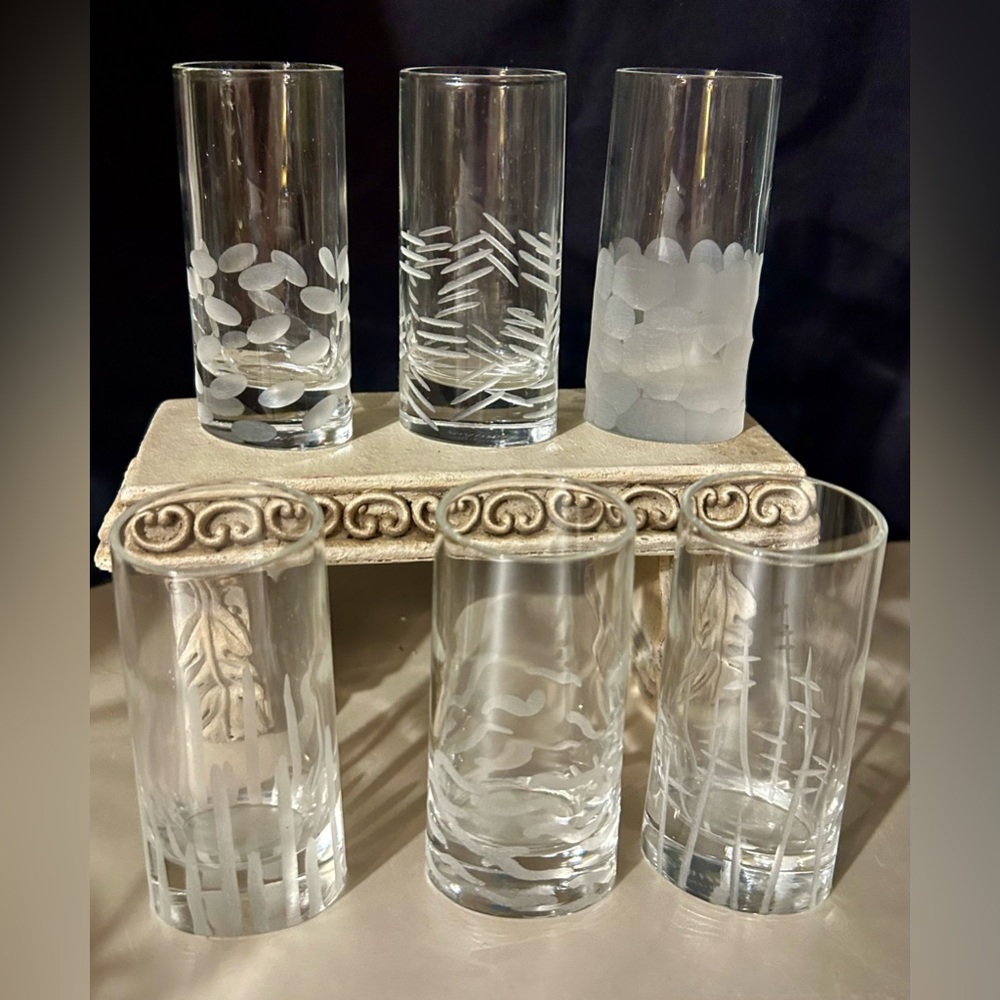 6 Murano, Vivarini handmade (blown) liquor / shot glasses vintage. Highly unique